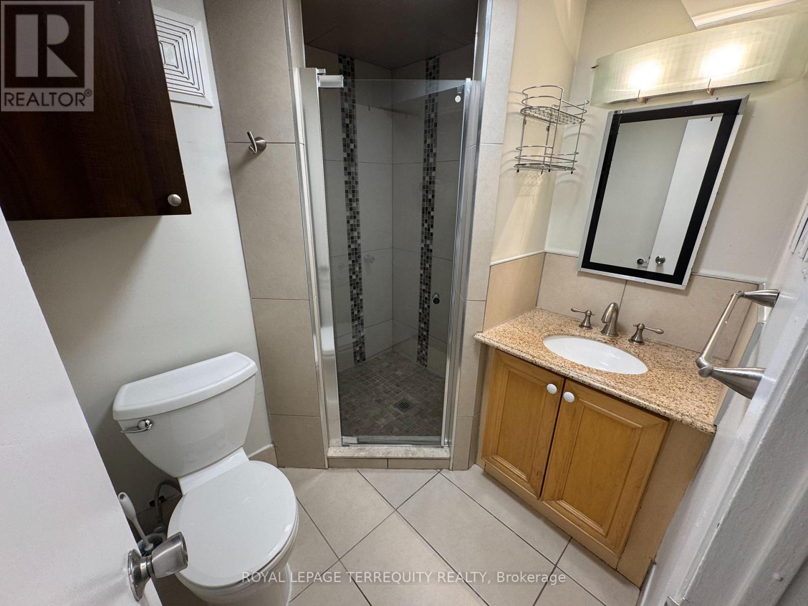 2 - 475 Woodbine Avenue, Toronto, Ontario  M4E 2H5 - Photo 10 - E13216442