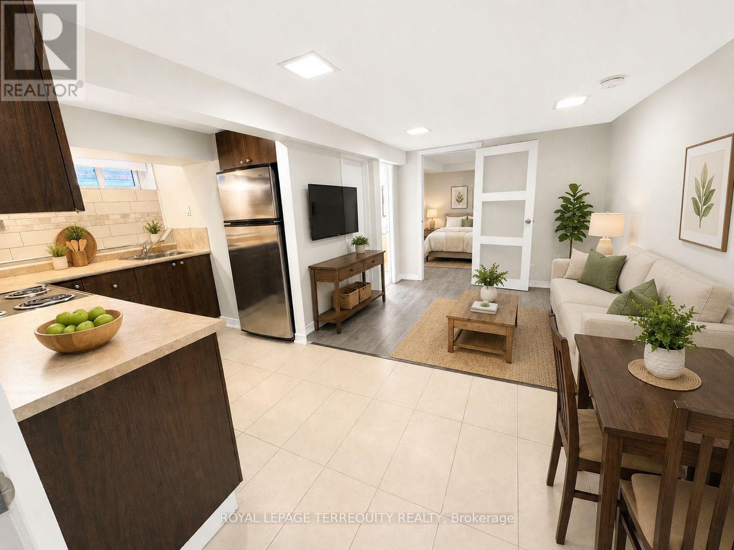 2 - 475 Woodbine Avenue, Toronto, Ontario  M4E 2H5 - Photo 13 - E13216442