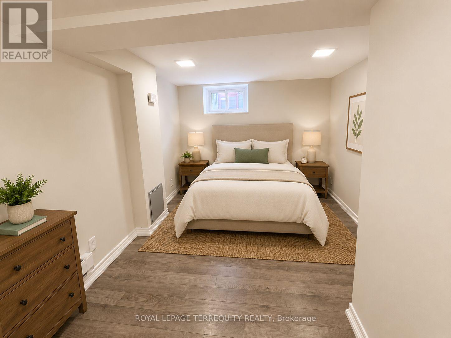 2 - 475 Woodbine Avenue, Toronto, Ontario  M4E 2H5 - Photo 4 - E13216442