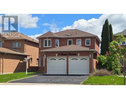 9 HANIA TERRACE, Toronto, Ontario