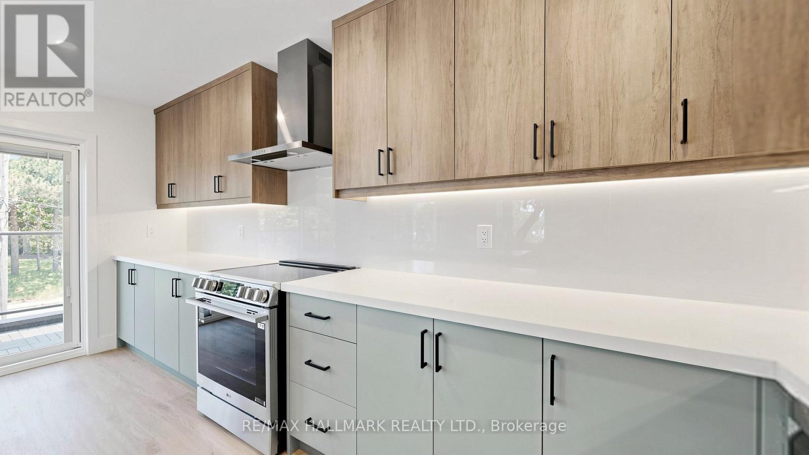 Second Floor - 367 Woodmount Avenue, Toronto, Ontario  M4C 4A6 - Photo 14 - E13216508