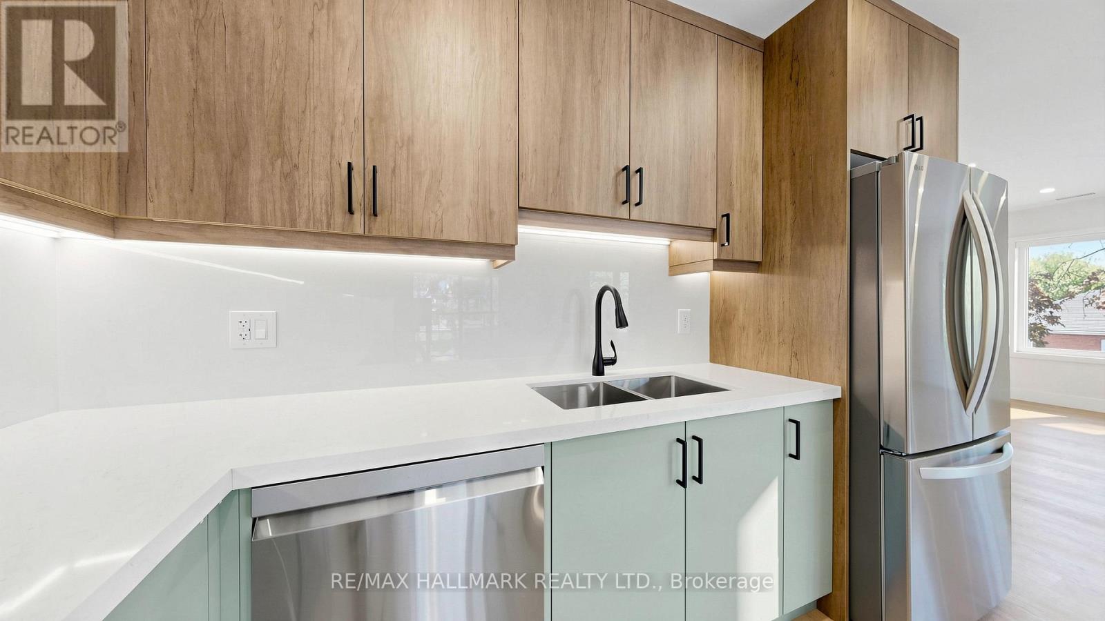 Second Floor - 367 Woodmount Avenue, Toronto, Ontario  M4C 4A6 - Photo 17 - E13216508