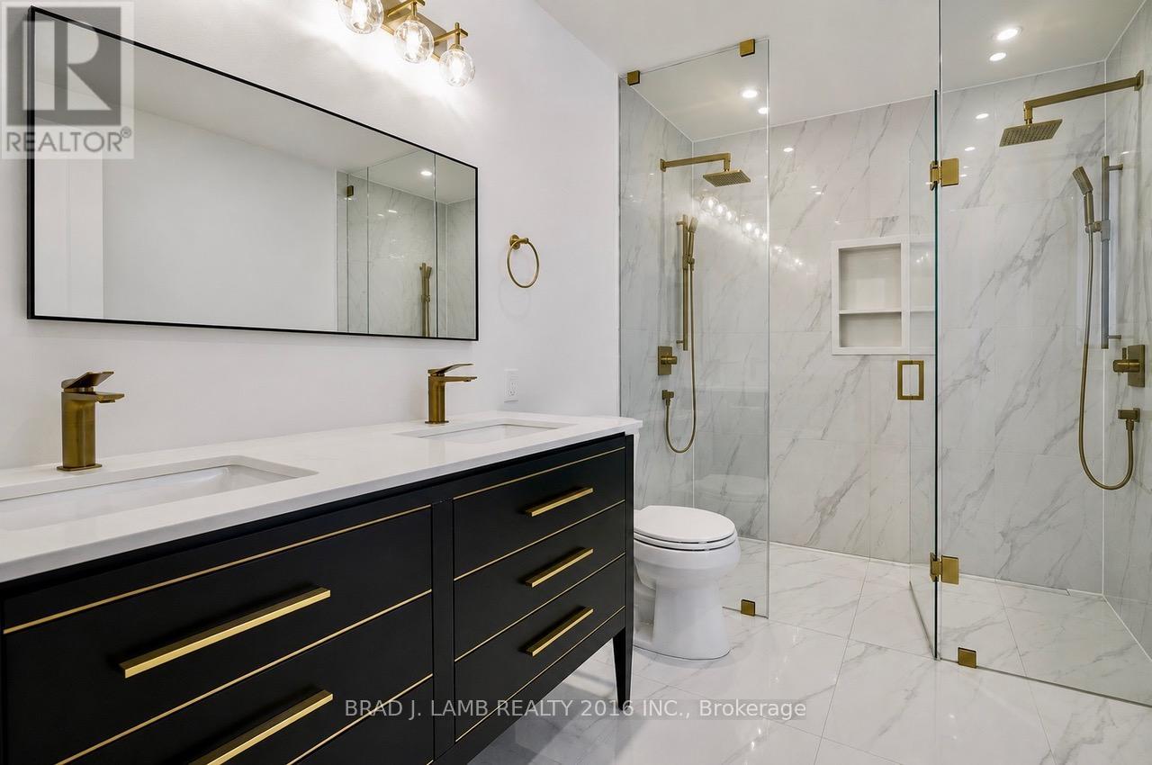 62 Royal Garden Boulevard, Vaughan, Ontario  L4L 7C2 - Photo 12 - N13216400