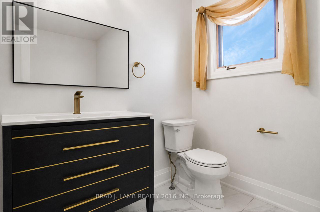 62 Royal Garden Boulevard, Vaughan, Ontario  L4L 7C2 - Photo 16 - N13216400