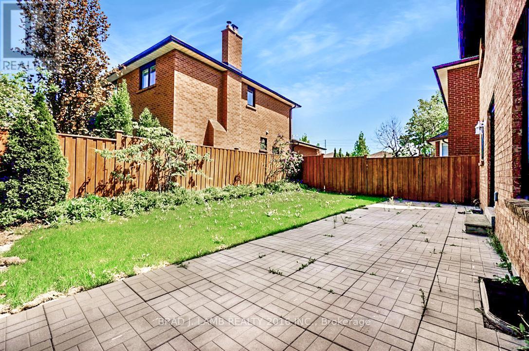 62 Royal Garden Boulevard, Vaughan, Ontario  L4L 7C2 - Photo 27 - N13216400