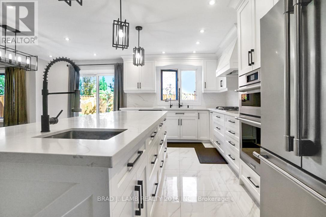 62 Royal Garden Boulevard, Vaughan, Ontario  L4L 7C2 - Photo 5 - N13216400