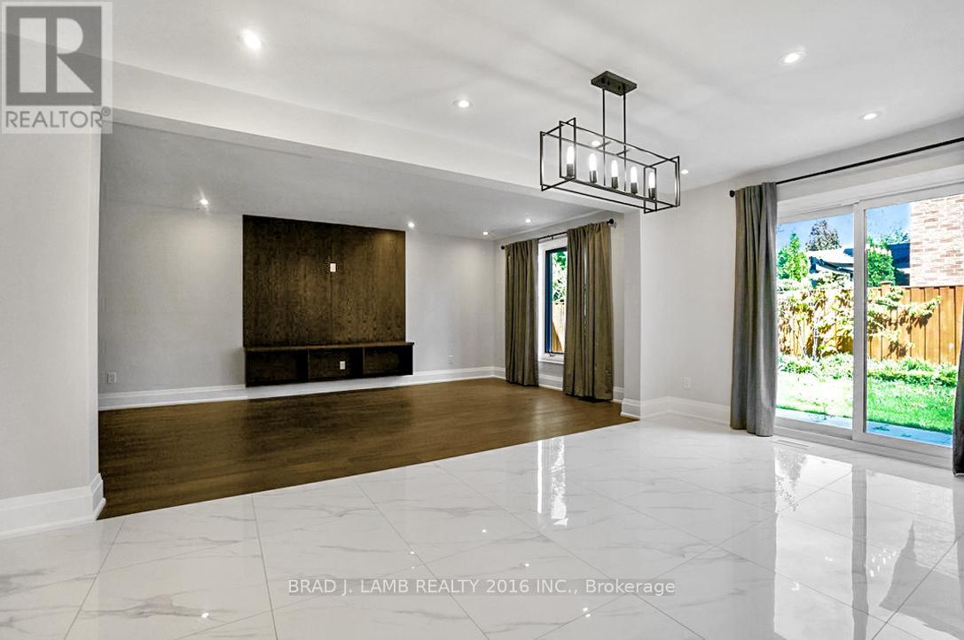 62 Royal Garden Boulevard, Vaughan, Ontario  L4L 7C2 - Photo 7 - N13216400