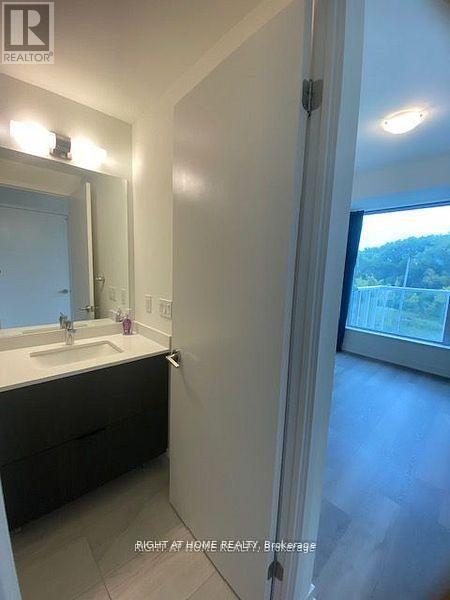 207 - 6 David Eyer Road, Richmond Hill, Ontario  L4S 0N5 - Photo 12 - N13216404