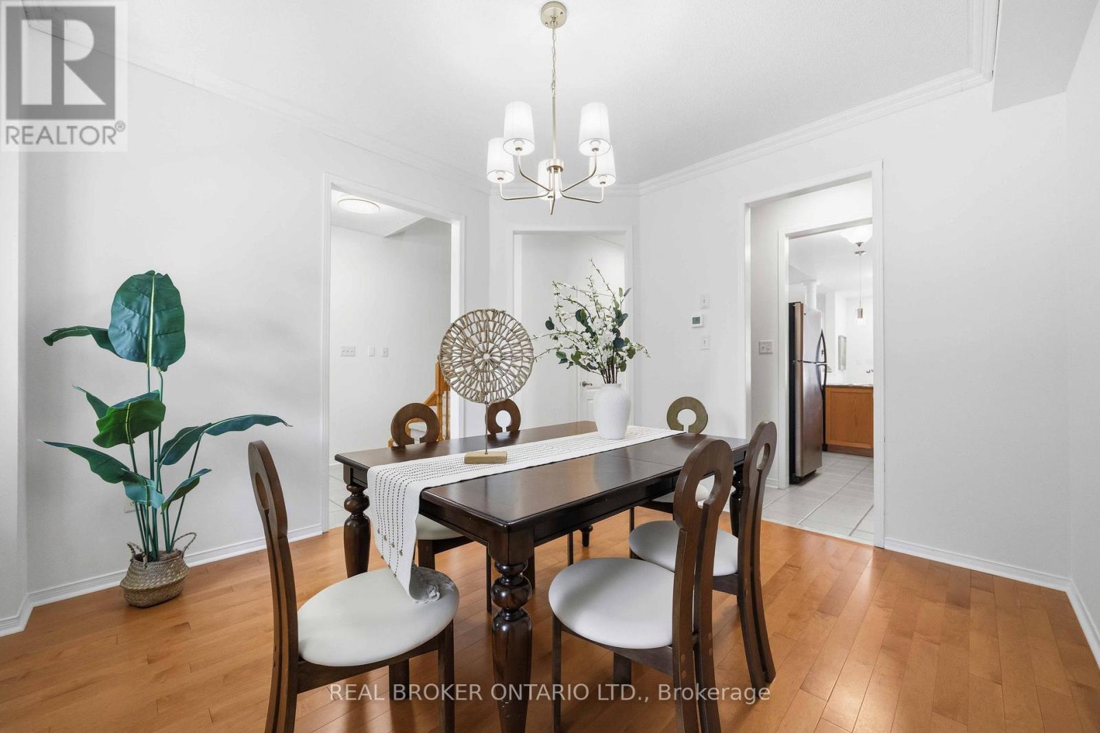 3 Evaridge Drive, Markham, Ontario  L6B 1E9 - Photo 8 - N13216500
