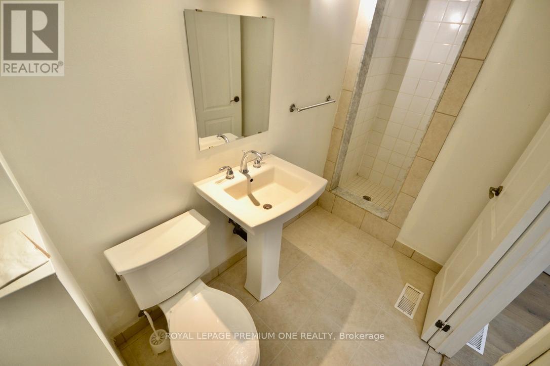 B & C - 312 Rustic Road, Toronto, Ontario  M6L 1W5 - Photo 11 - W13216456