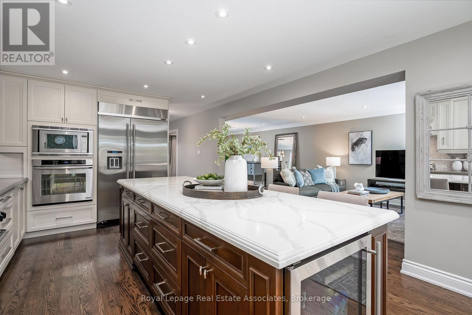 5936 Bell Harbour Drive, Mississauga, Ontario  L5M 5K7 - Photo 13 - W13216486