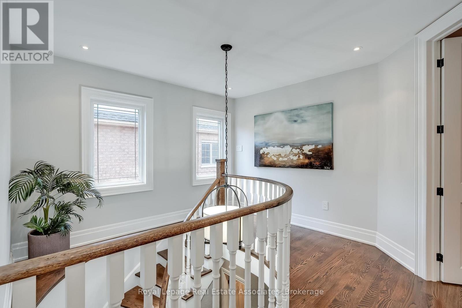 5936 Bell Harbour Drive, Mississauga, Ontario  L5M 5K7 - Photo 24 - W13216486