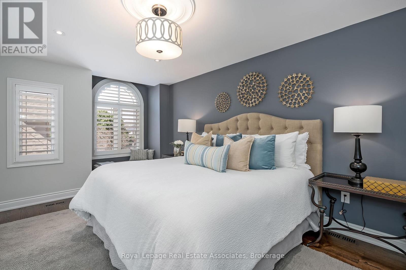 5936 Bell Harbour Drive, Mississauga, Ontario  L5M 5K7 - Photo 25 - W13216486