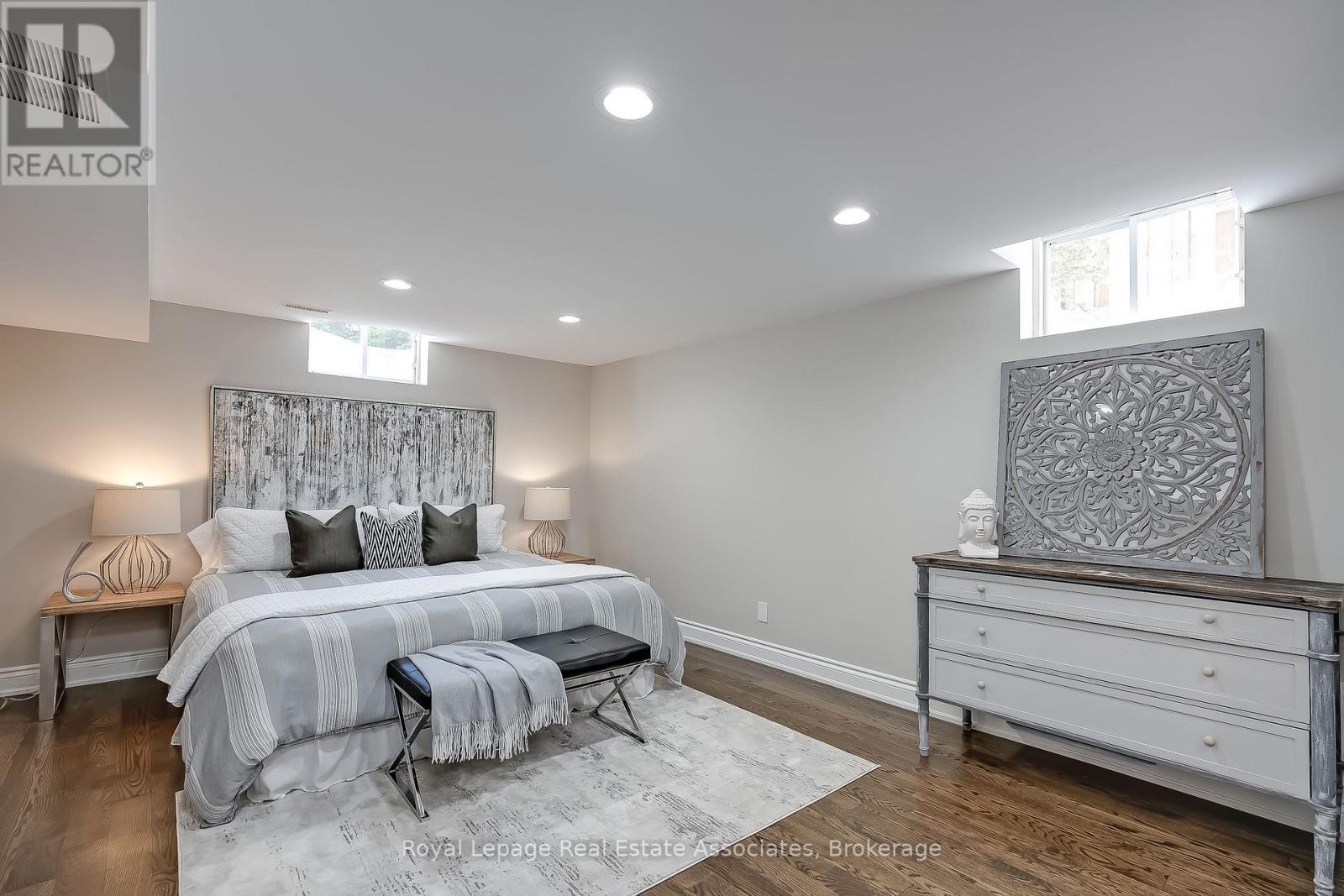 5936 Bell Harbour Drive, Mississauga, Ontario  L5M 5K7 - Photo 36 - W13216486