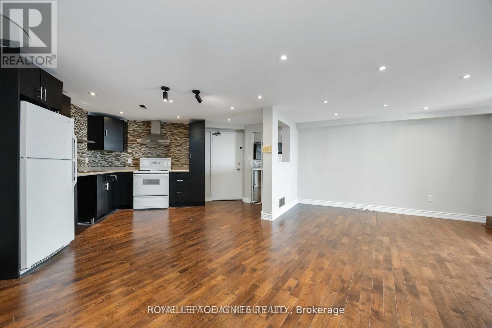 1603 - 330 Dixon Road, Toronto, Ontario  M9R 1S9 - Photo 12 - W13216522