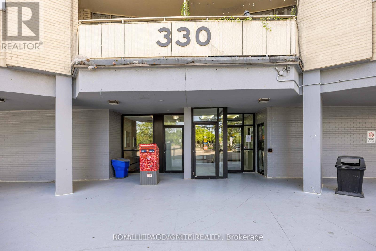 1603 - 330 Dixon Road, Toronto, Ontario  M9R 1S9 - Photo 2 - W13216522