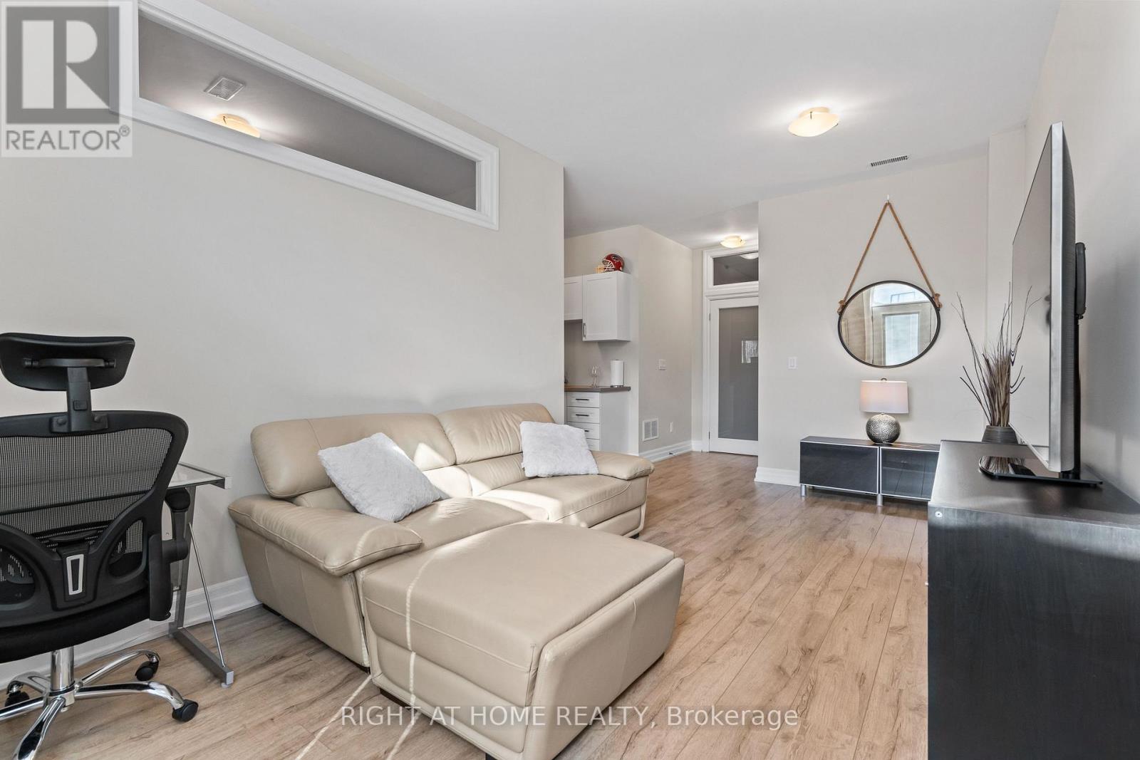 91b Evans Avenue, Toronto, Ontario  M8Z 1H7 - Photo 42 - W13216540
