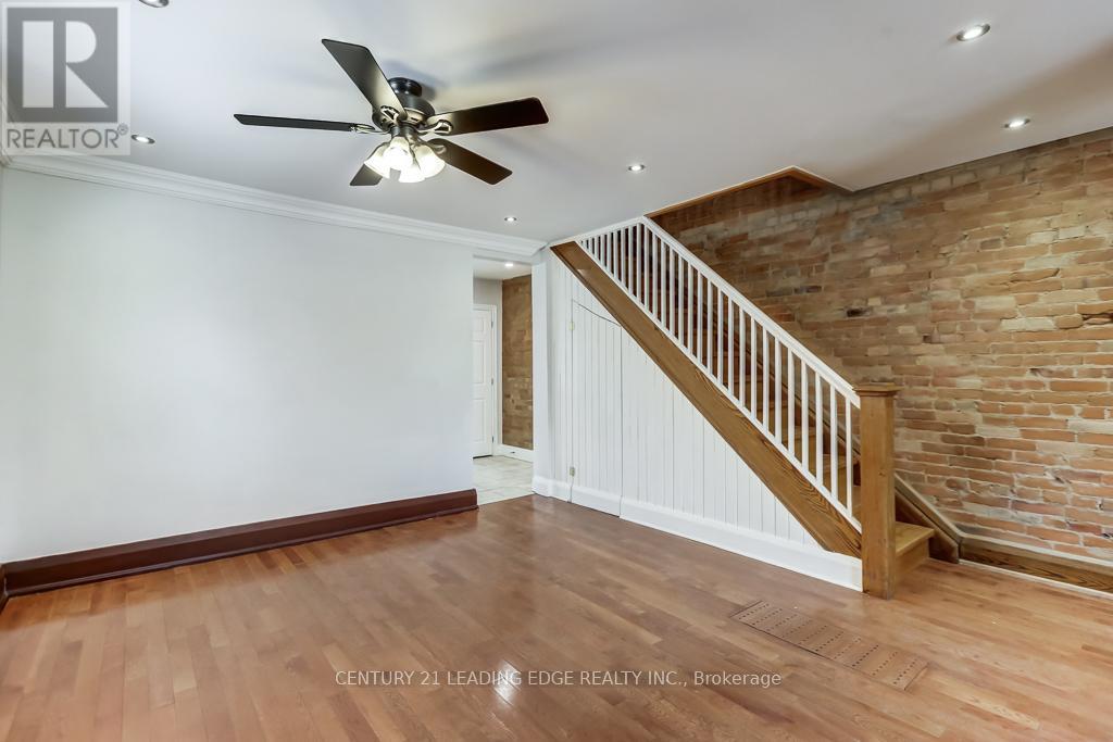 26 Grandville Avenue, Toronto, Ontario  M6N 4T9 - Photo 9 - W13216574