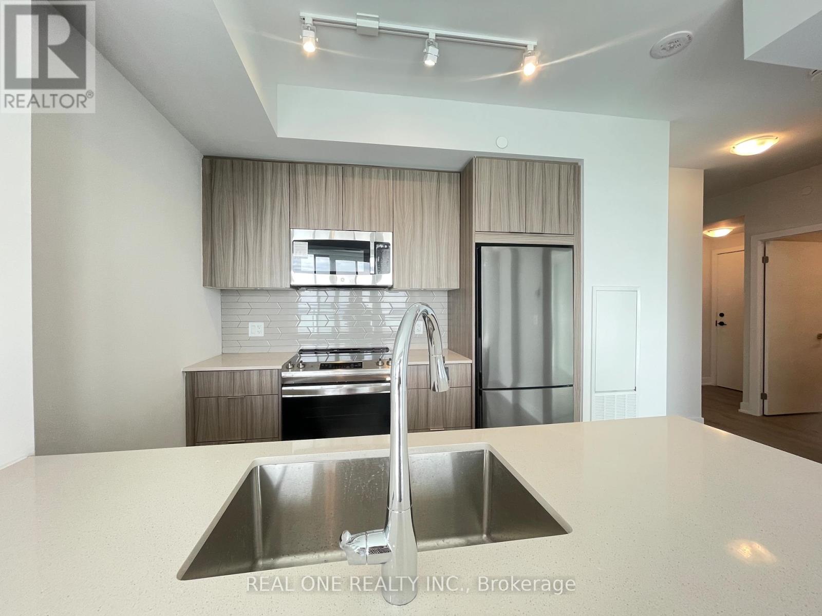 2208 - 430 Square One Drive, Mississauga, Ontario  L5B 0L6 - Photo 15 - W13216578