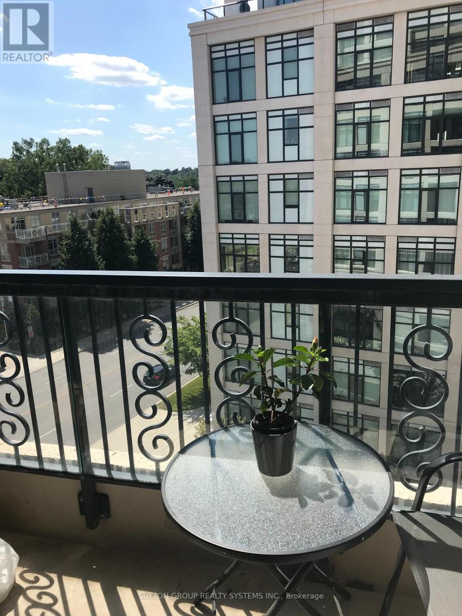 623 - 1 Old Mill Drive, Toronto, Ontario  M6S 0A1 - Photo 13 - W13216594