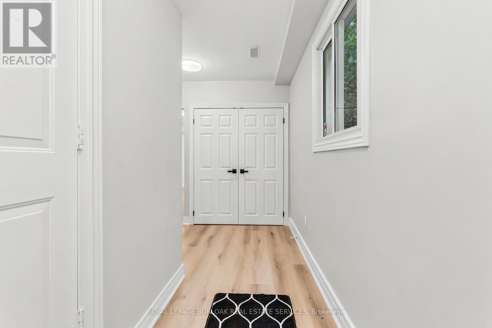 1553 Newlands Crescent, Burlington, Ontario  L7M 1P1 - Photo 4 - W13216612
