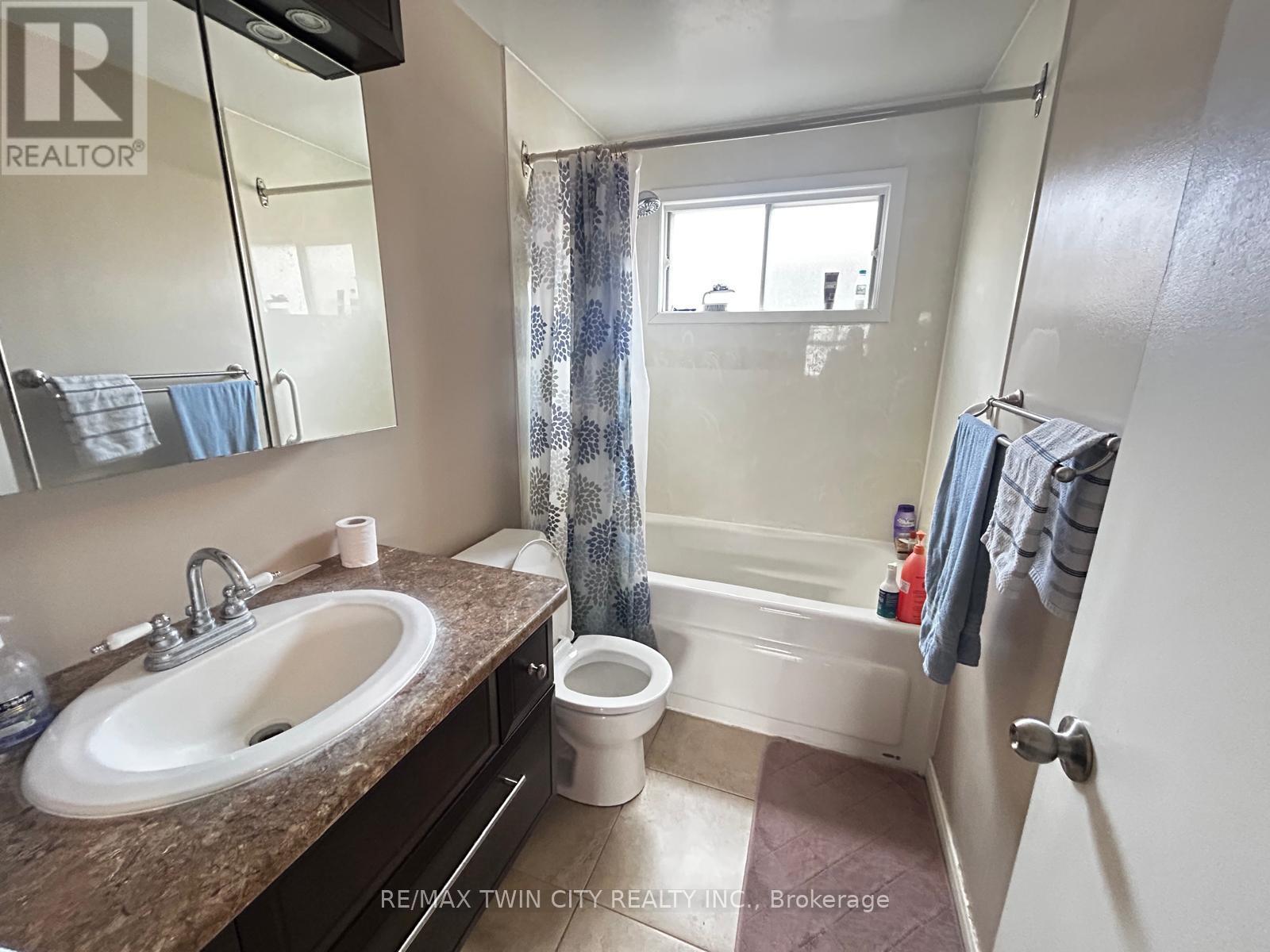 254 Camille Crescent, Waterloo, Ontario  N2K 3B6 - Photo 11 - X13216502
