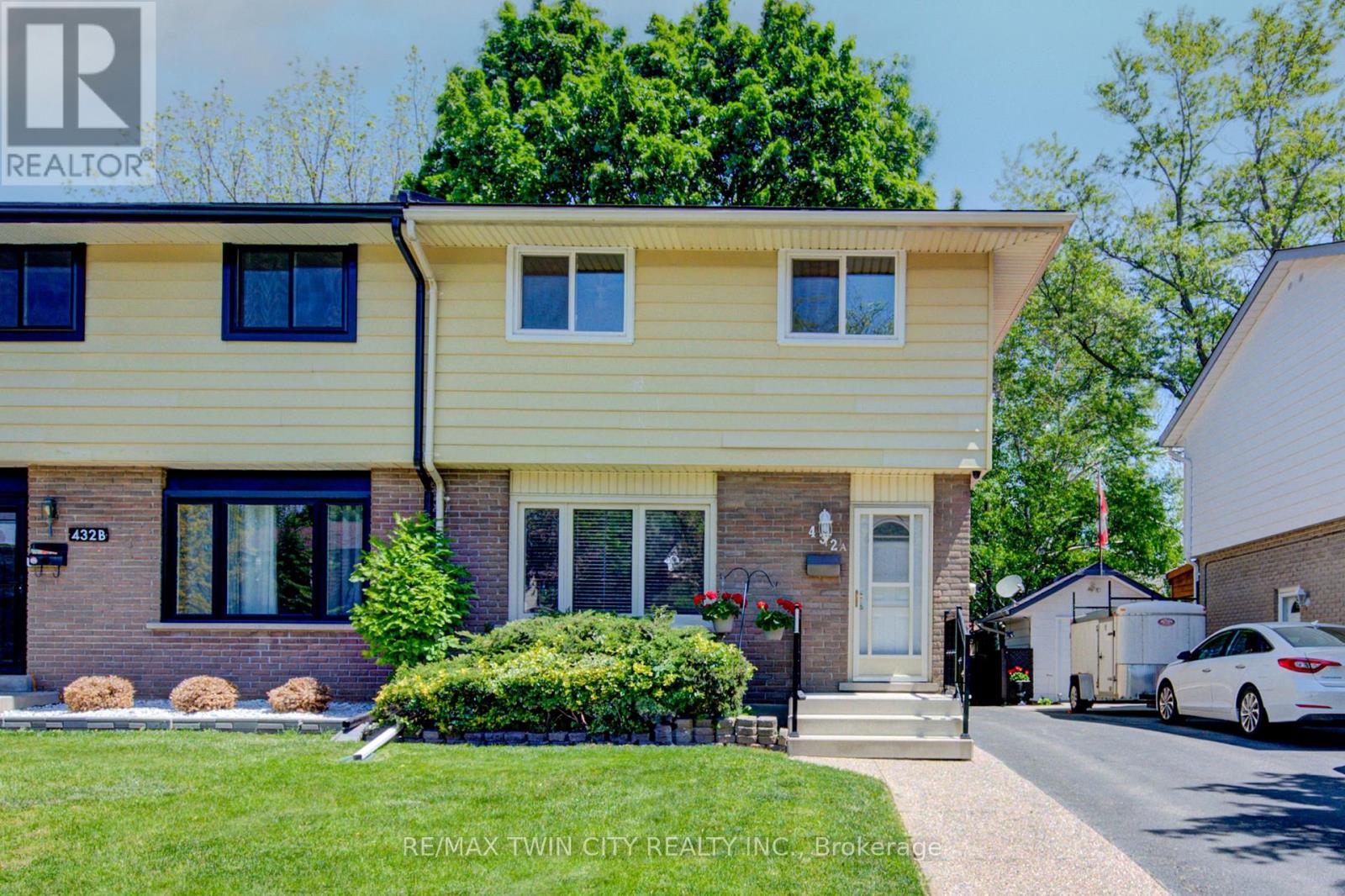 A - 432 LEE AVENUE, Waterloo, Ontario