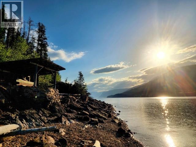 412 Old Sicamous Road, Sicamous, British Columbia  V1E 2Y2 - Photo 3 - 10388419