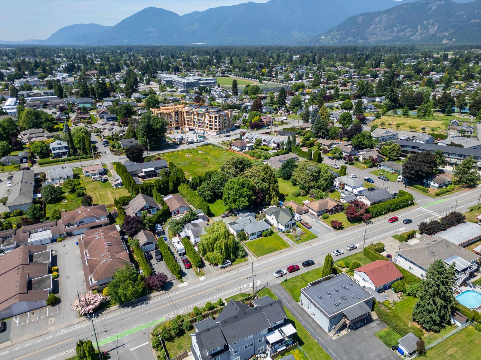 9533 Broadway Street, Chilliwack Proper East, Chilliwack, British Columbia  V2P 5T8 - Photo 9 - R3128768