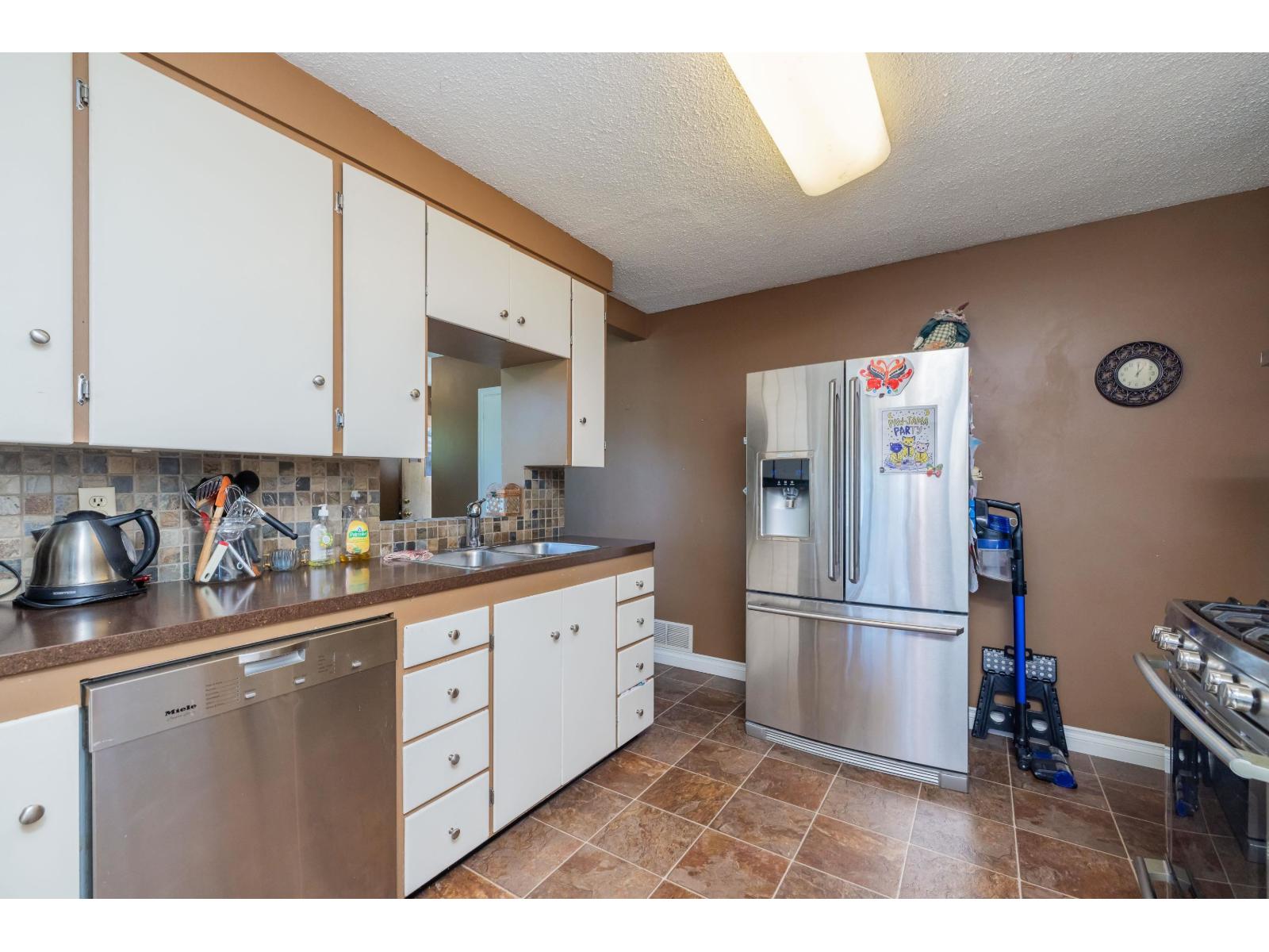 9533 Broadway Street, Chilliwack Proper East, Chilliwack, British Columbia  V2P 5T8 - Photo 18 - R3128768