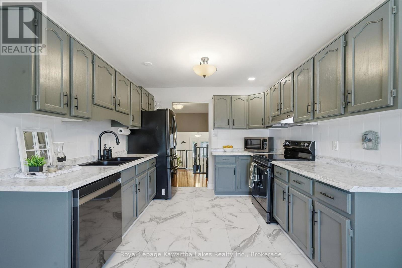 32 Andrew Drive, Kawartha Lakes, Ontario  K9V 5W6 - Photo 13 - X13216656