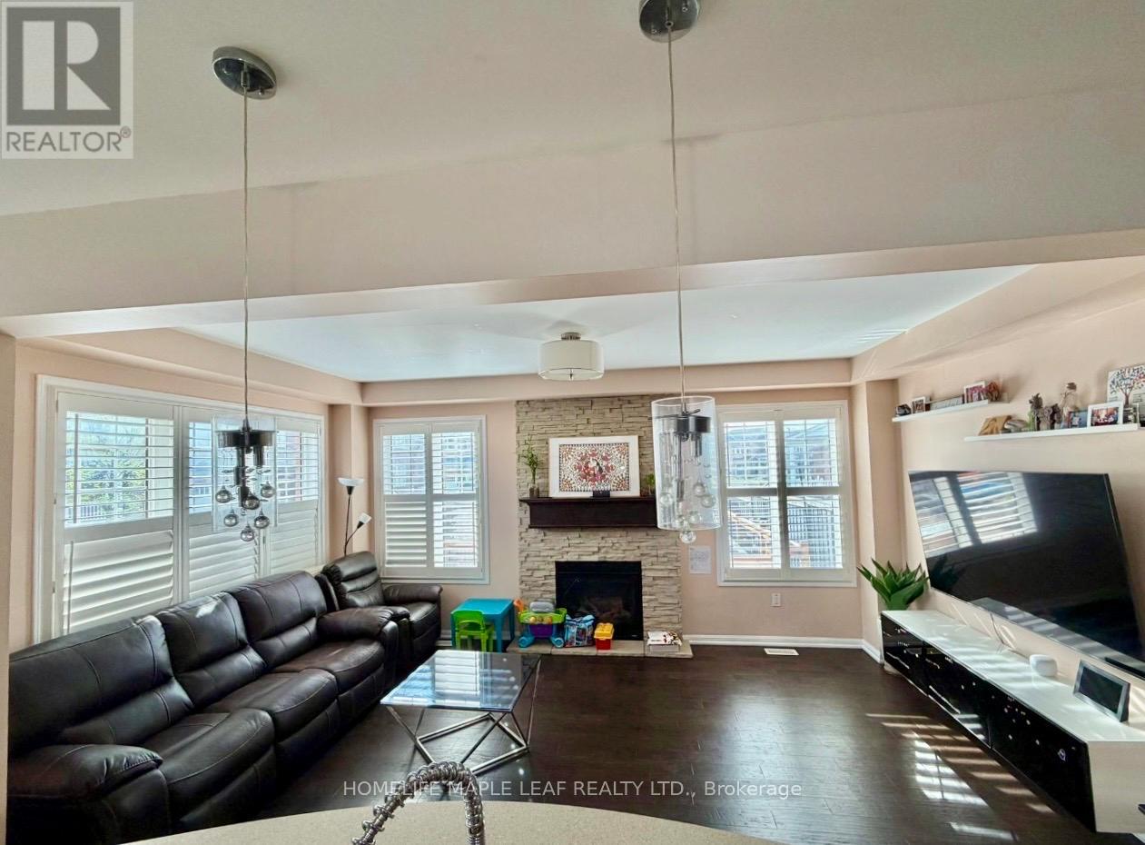 97 Miracle Trail, Brampton, Ontario  L7A 0G2 - Photo 2 - W13139586