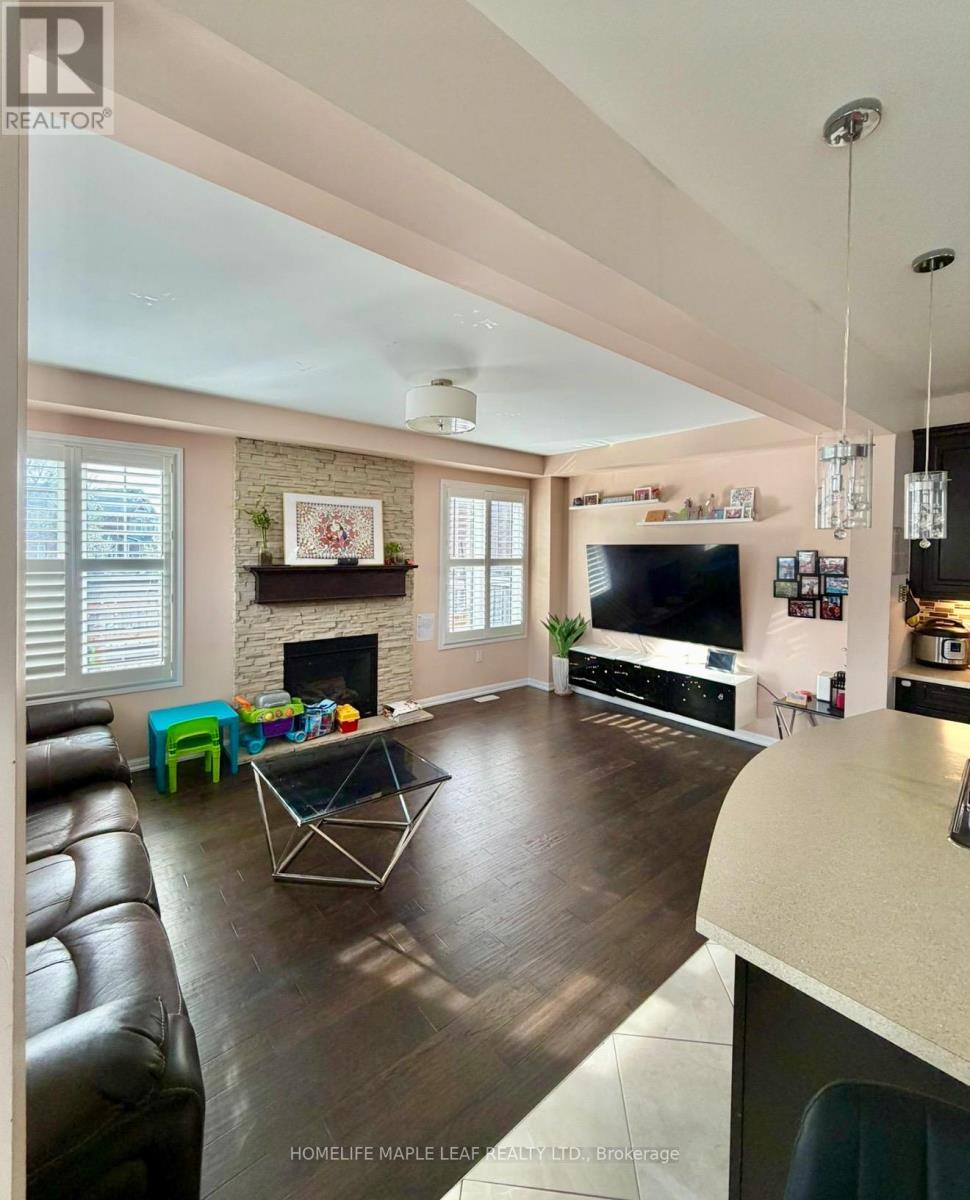 97 Miracle Trail, Brampton, Ontario  L7A 0G2 - Photo 3 - W13139586