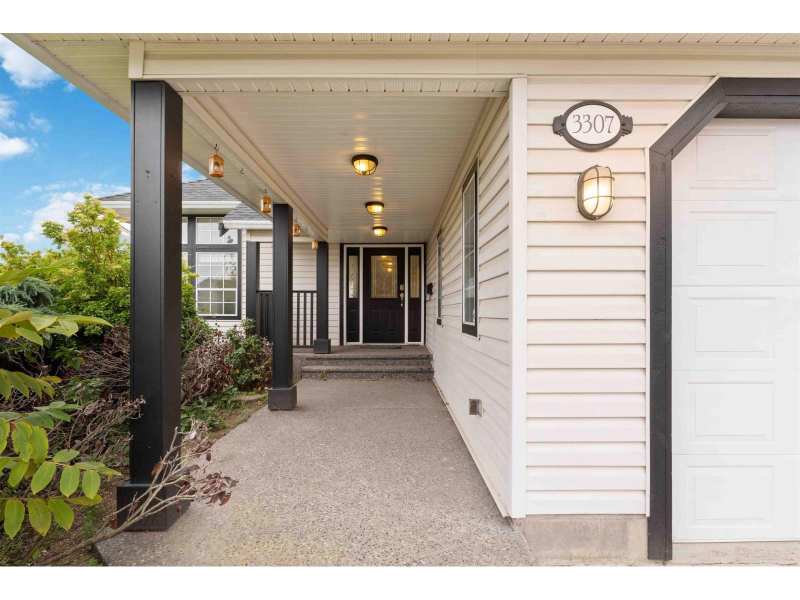 3307 Rockhill Place Place, Abbotsford, British Columbia  V2T 5J7 - Photo 4 - R3128760