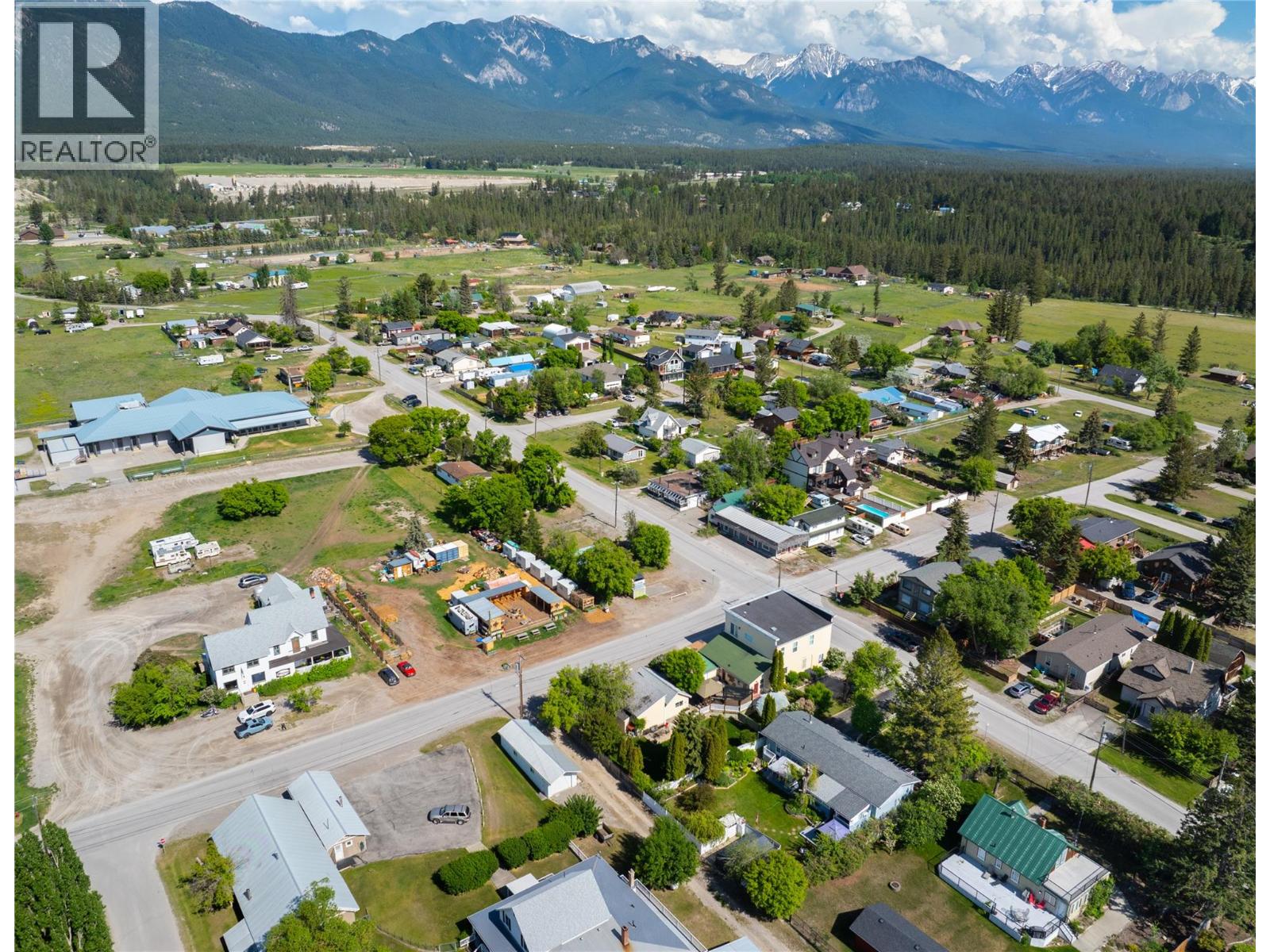4715 Government Street, Windermere, British Columbia  V0B 2L2 - Photo 5 - 10389249