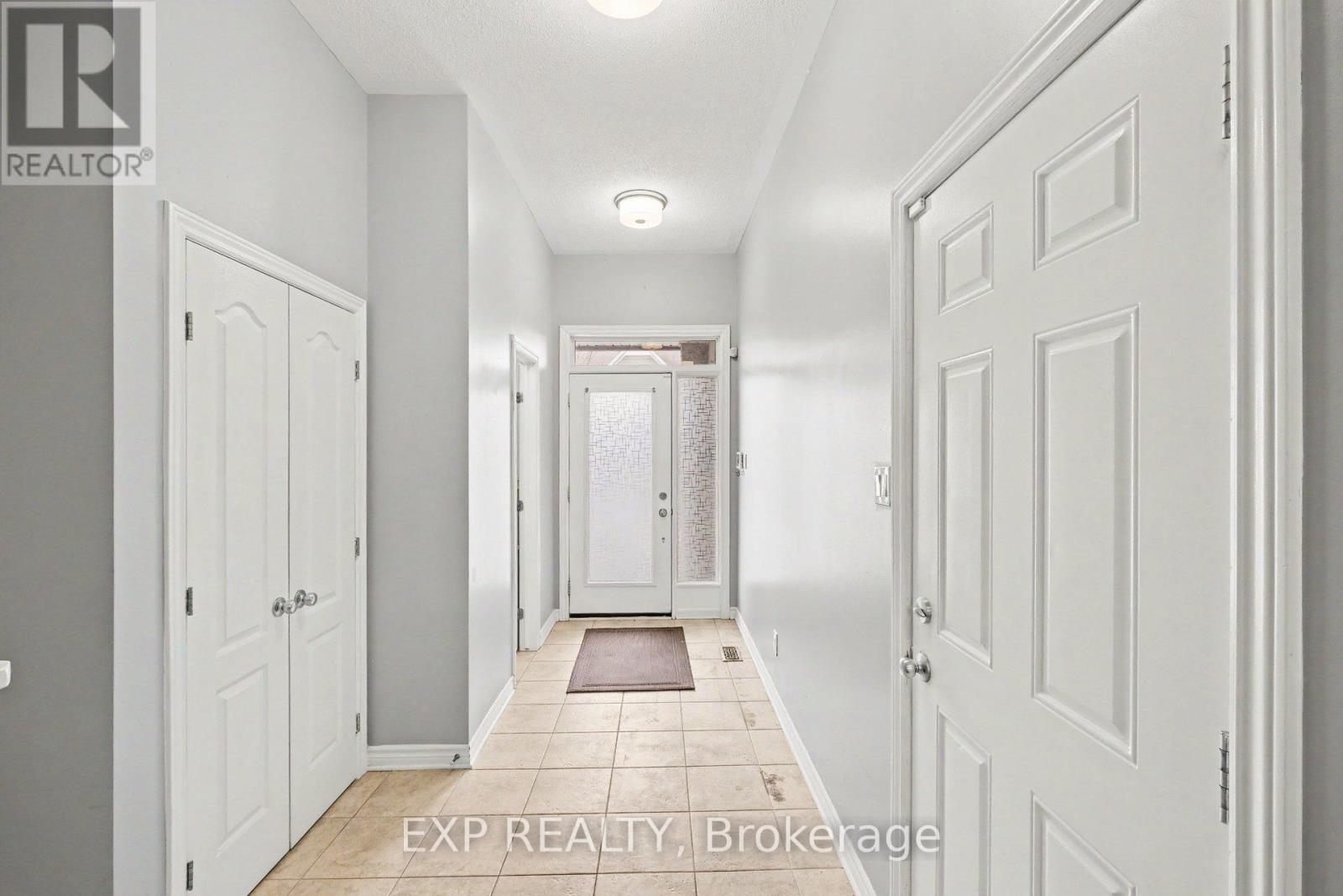 180 Flat Sedge Crescent, Ottawa, Ontario K1T 0G9 - Photo 3 - X13216634