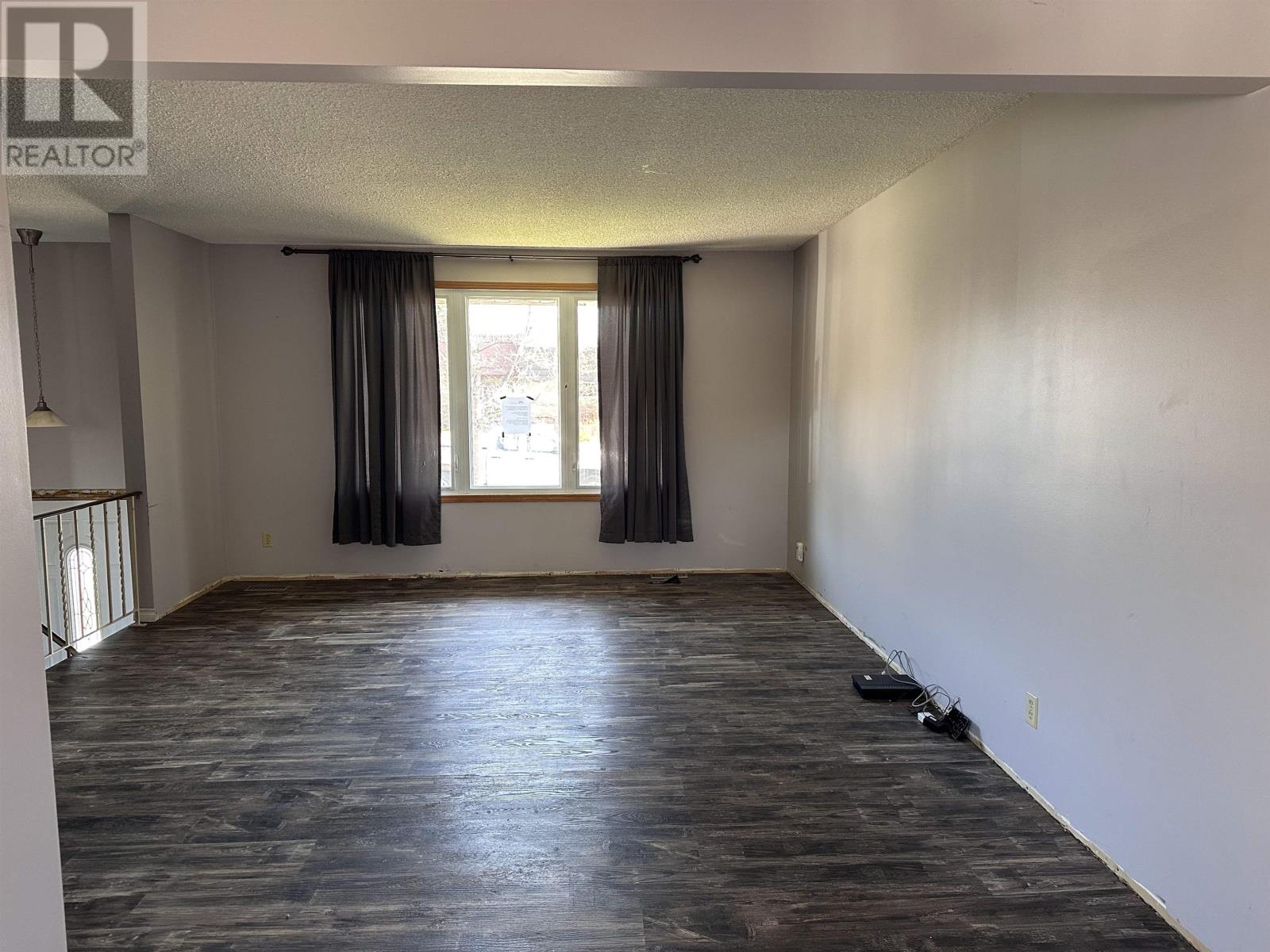 423 Brittany Drive, Thunder Bay, Ontario  P7B 5P3 - Photo 7 - TB2601260