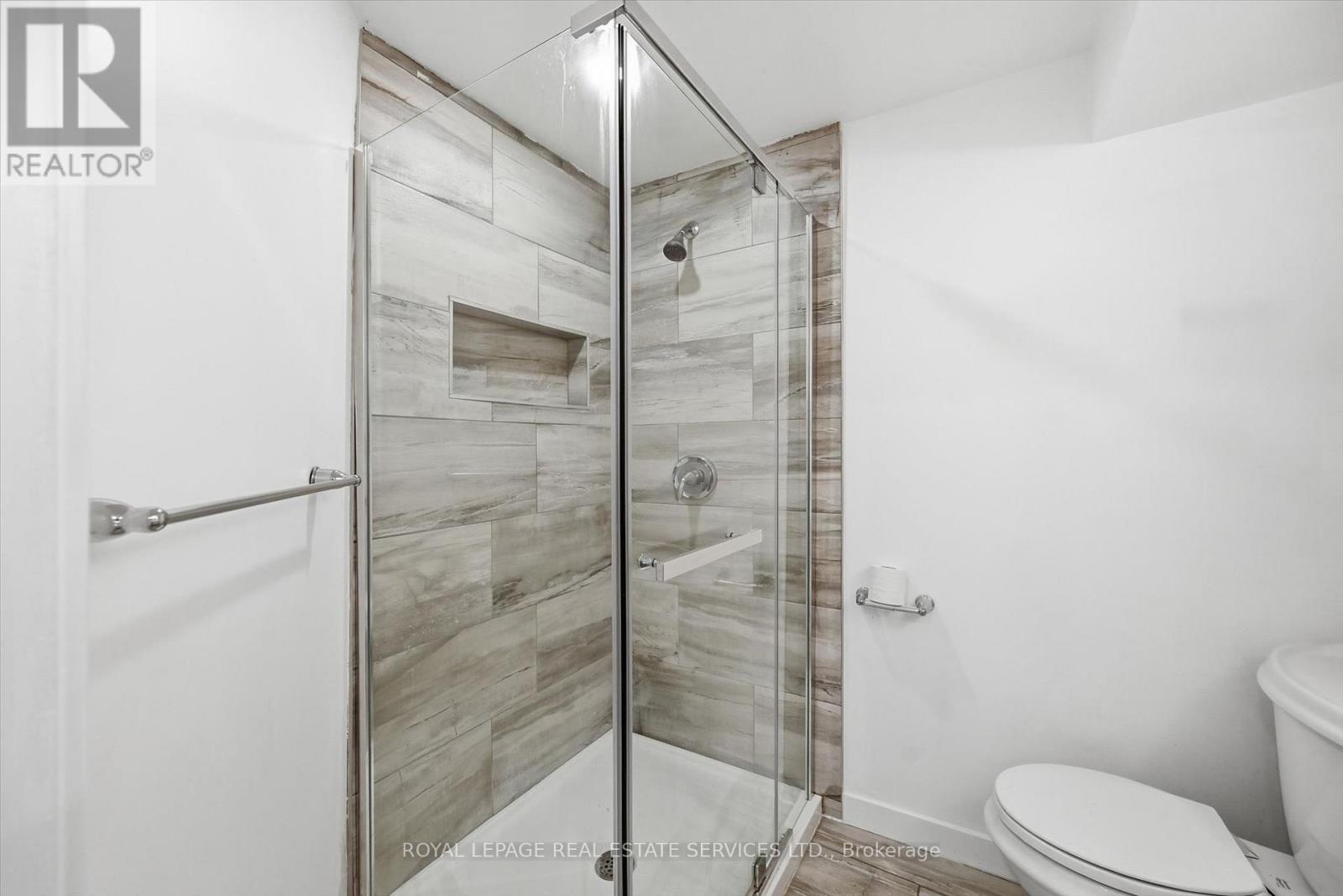 Lower - 6 Greening Court, Hamilton, Ontario  L9H 1G9 - Photo 18 - X13216586