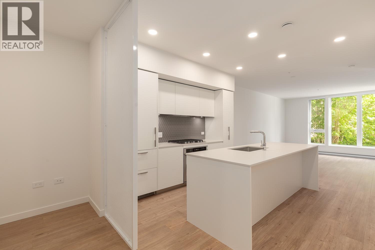 208 1500 Scott Crescent, Squamish, British Columbia  V8B 1G5 - Photo 5 - R3129792