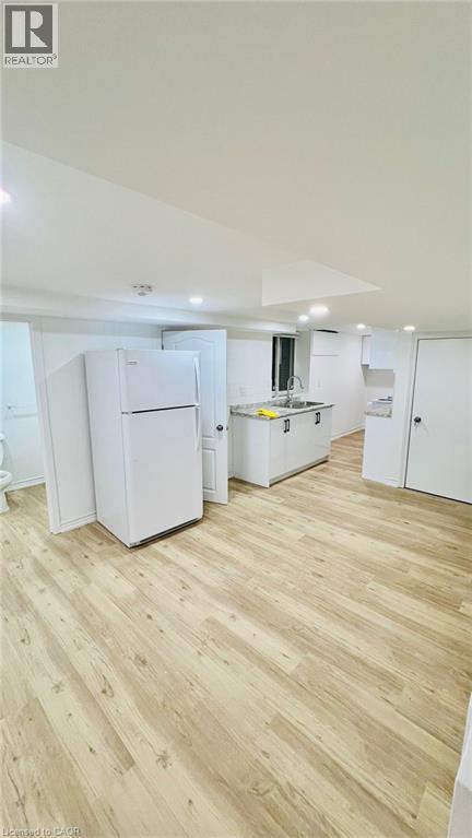 32 Southdale Avenue Unit# Lower, Kitchener, Ontario  N2M 3V5 - Photo 6 - 40833860