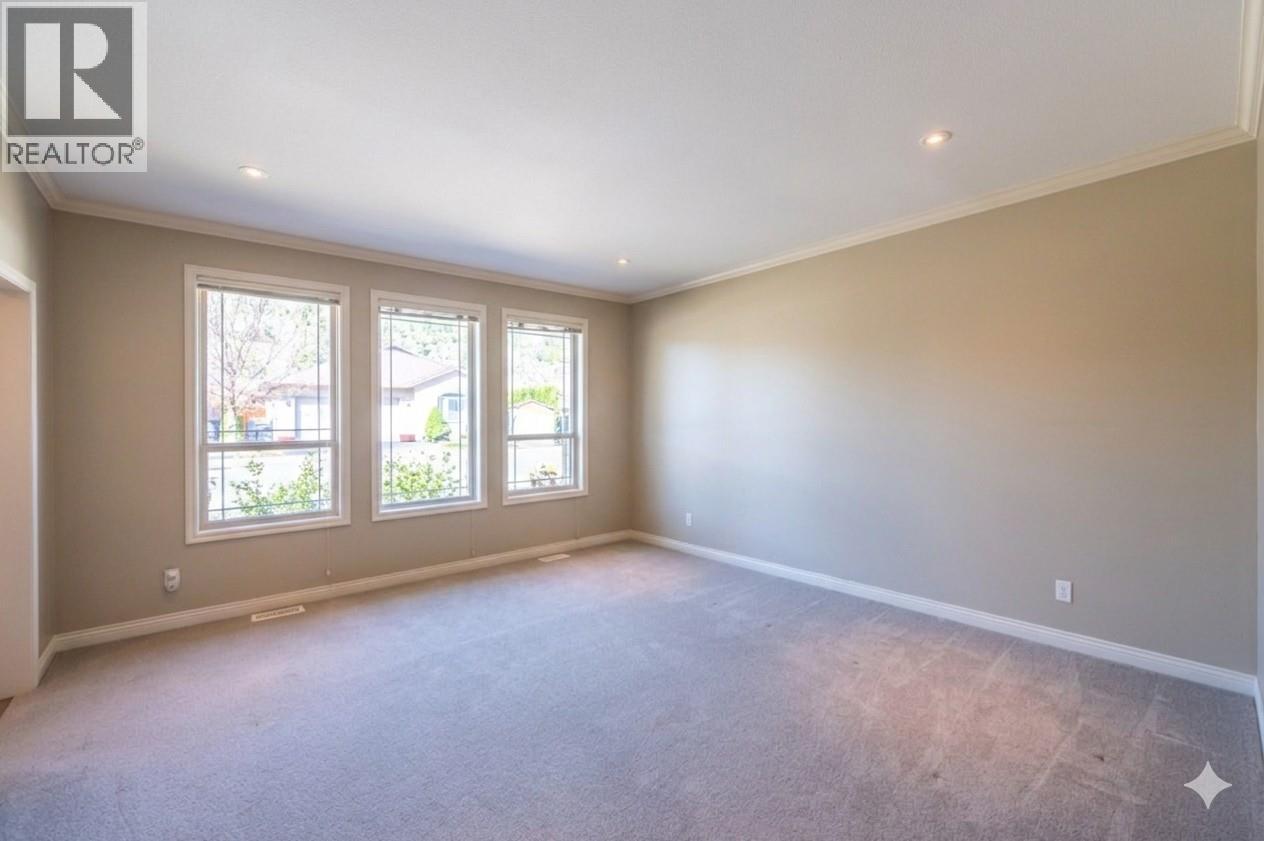 6679 Oxbow Crescent, Oliver, British Columbia  V0H 1T4 - Photo 2 - 10374718