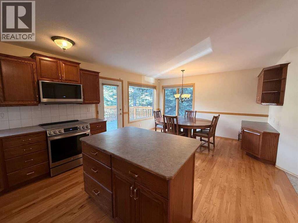 2 Terrace Place, Canmore, Alberta  T1W 2Y3 - Photo 8 - A2309821