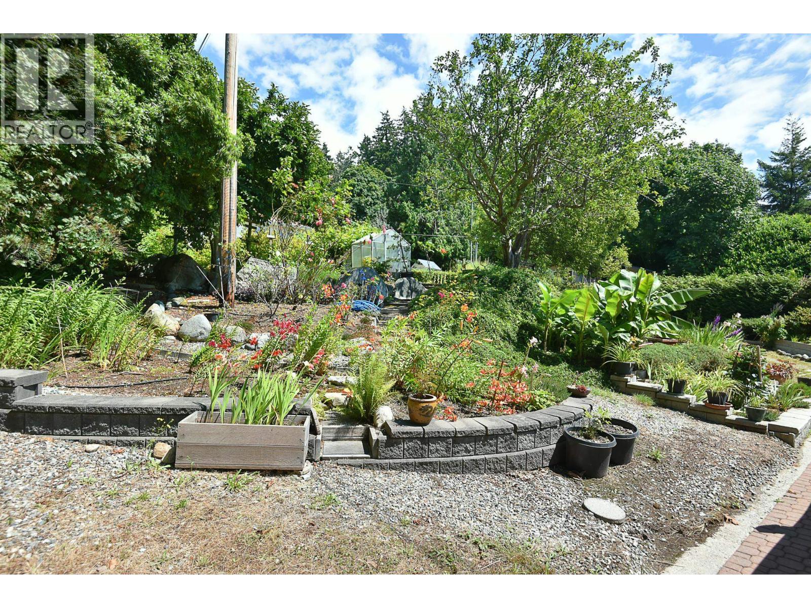 2755-2757 Lower Road, Roberts Creek, British Columbia  V0N 2W4 - Photo 26 - R3129803