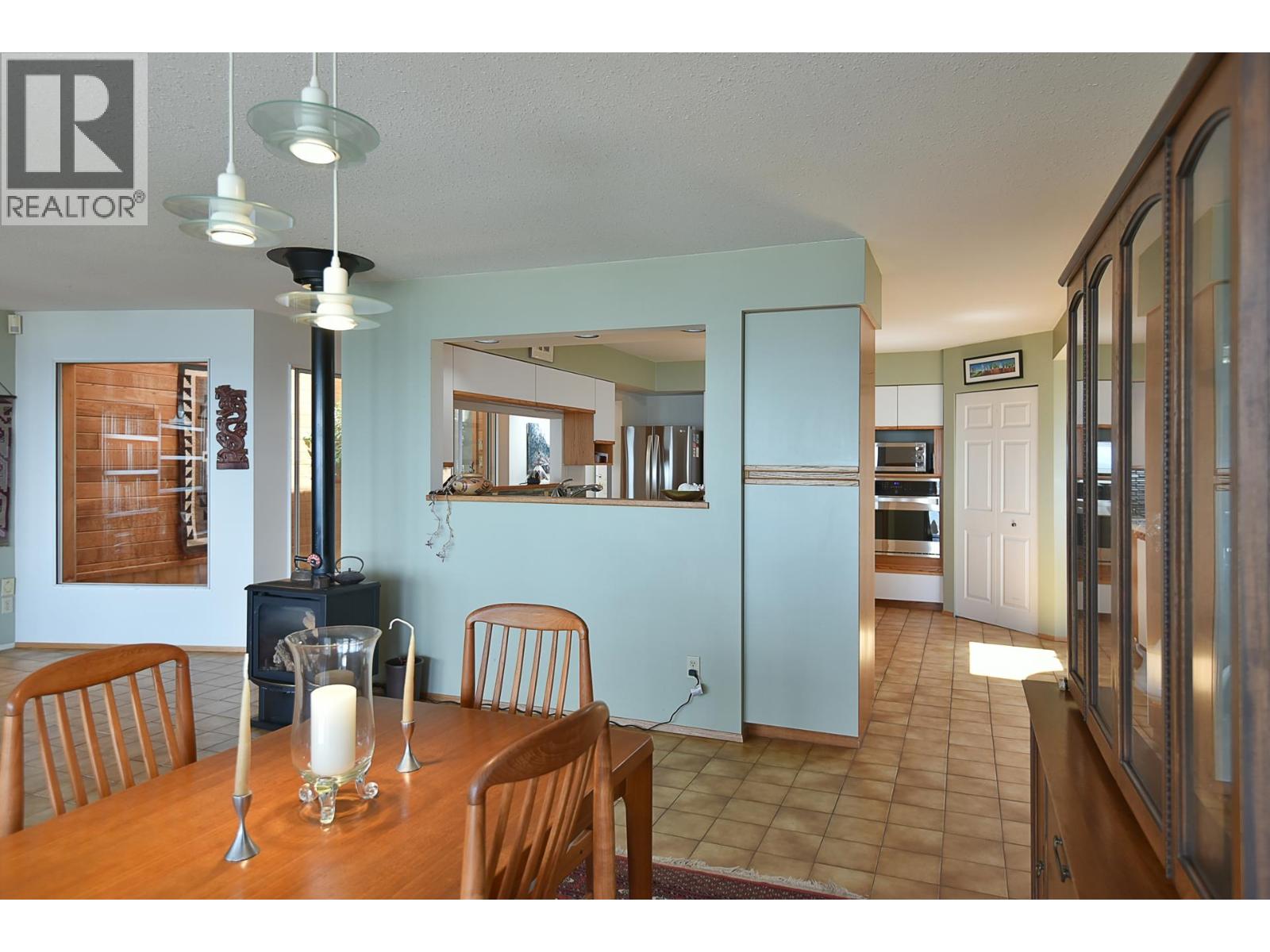 2755-2757 Lower Road, Roberts Creek, British Columbia  V0N 2W4 - Photo 6 - R3129803