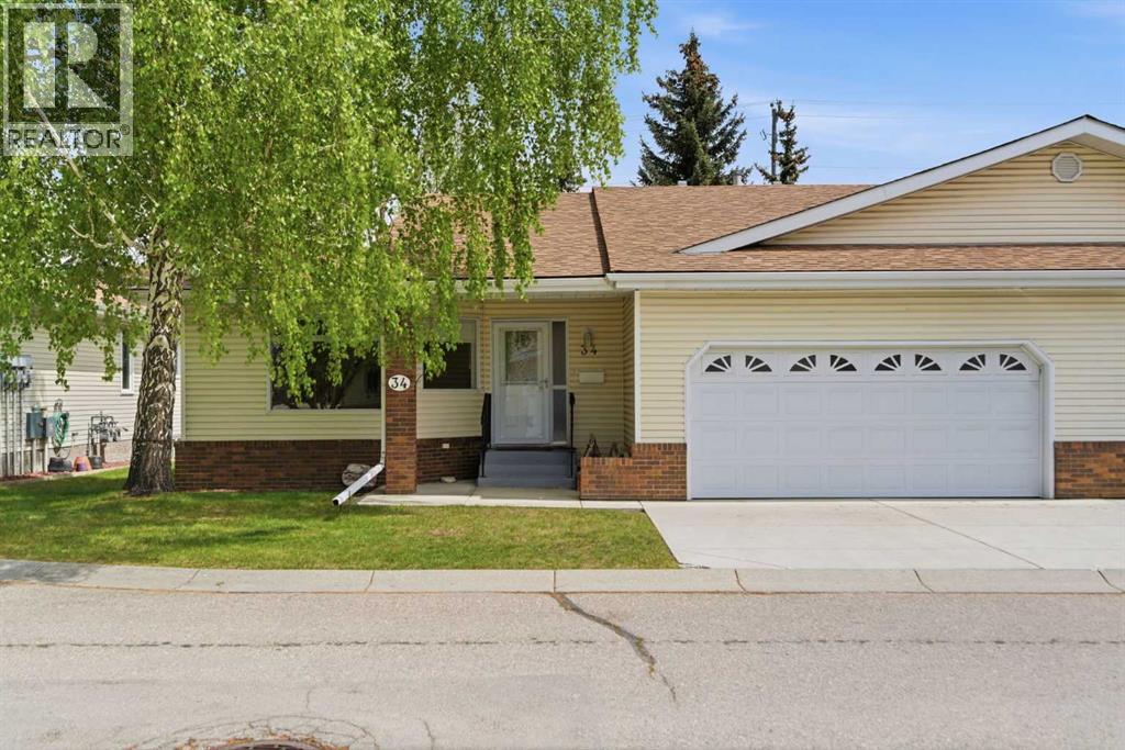 34 Vandoos Gardens Nw, Calgary, Alberta  T3A 4W4 - Photo 1 - A2310190