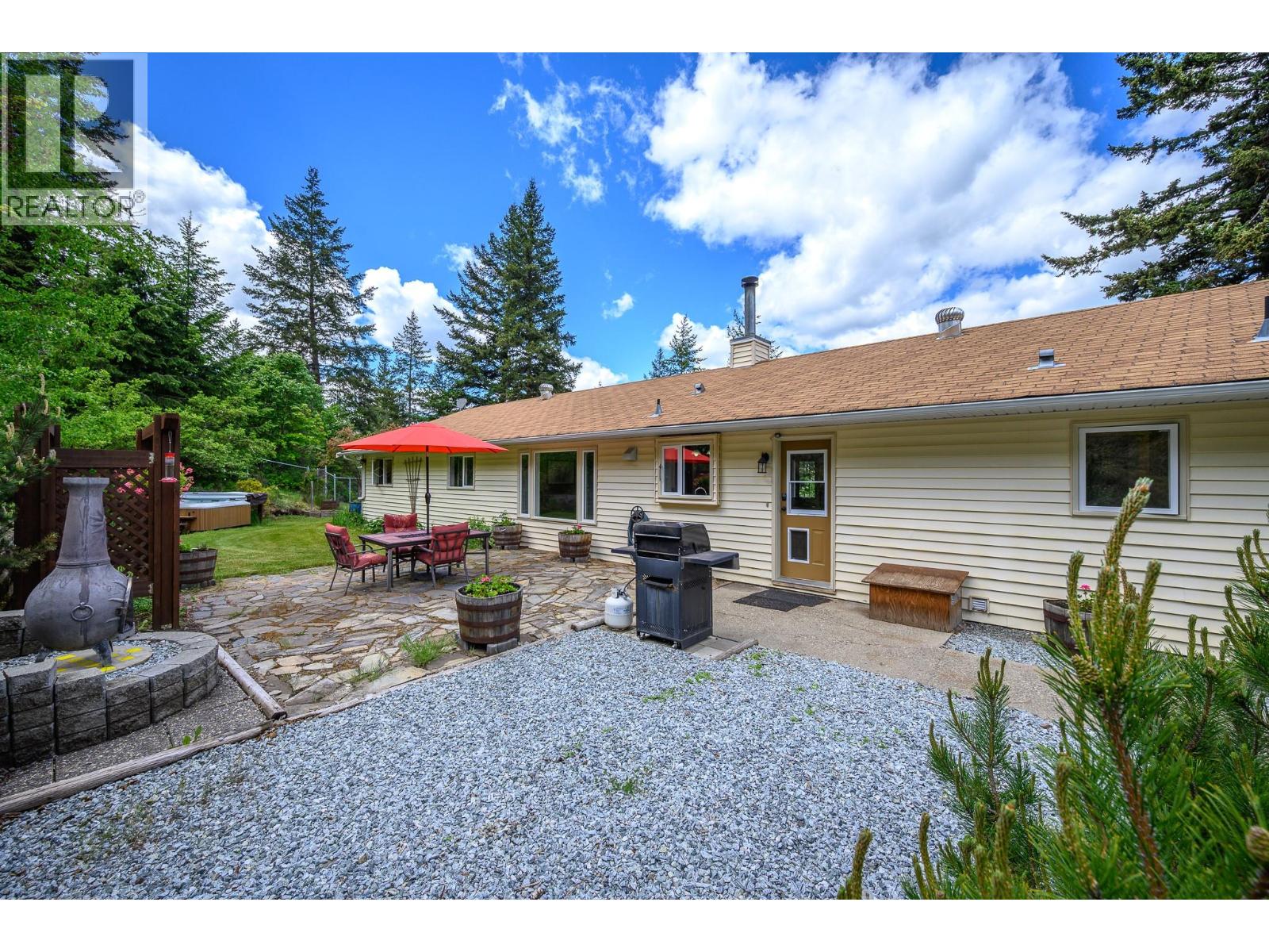 6960 Brewer Road, Coldstream, British Columbia  V1B 3H2 - Photo 31 - 10388136
