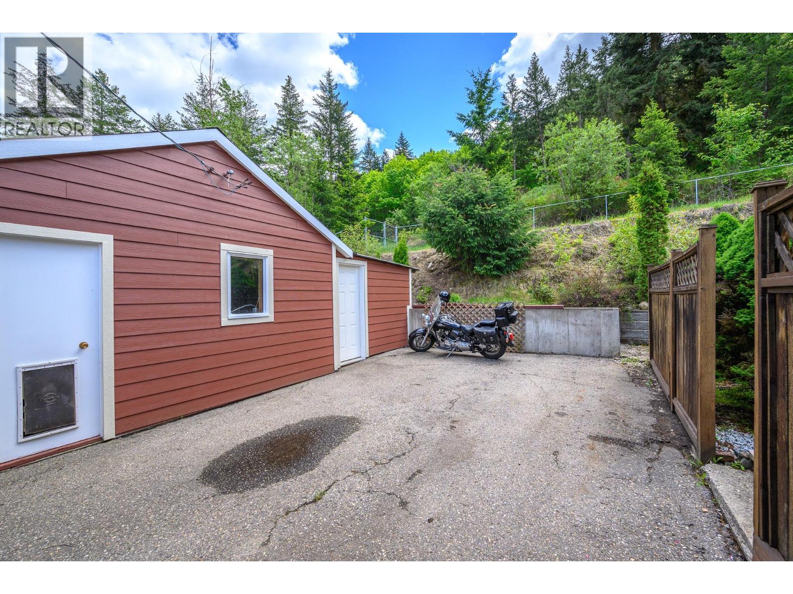 6960 Brewer Road, Coldstream, British Columbia  V1B 3H2 - Photo 41 - 10388136