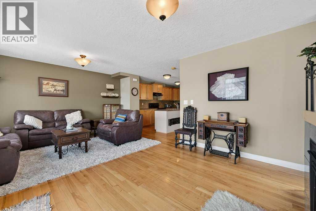 2, 2412 Kensington Road NW, Calgary, Alberta T2N 3S1 - Photo 1 - A2316106