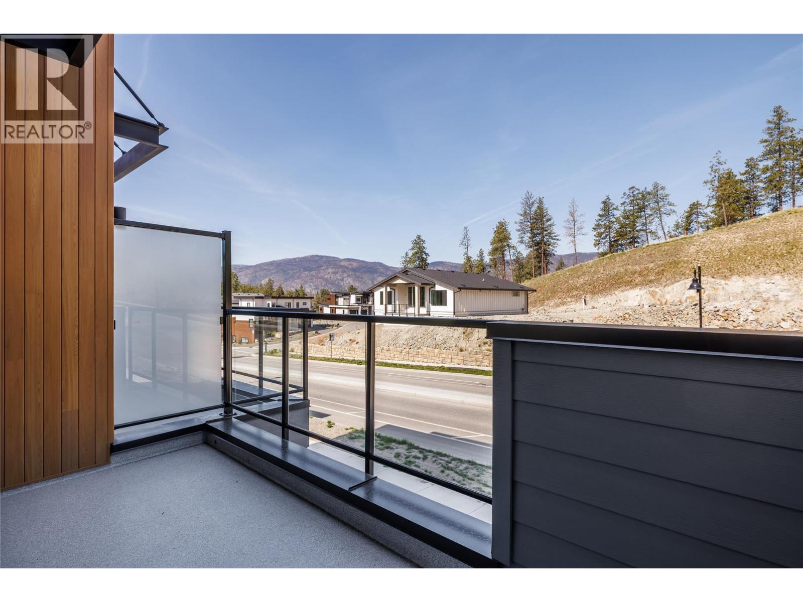 3425 Hilltown Drive Unit# 4, Kelowna, British Columbia V1V 2B5 - Photo 20 - 10389484