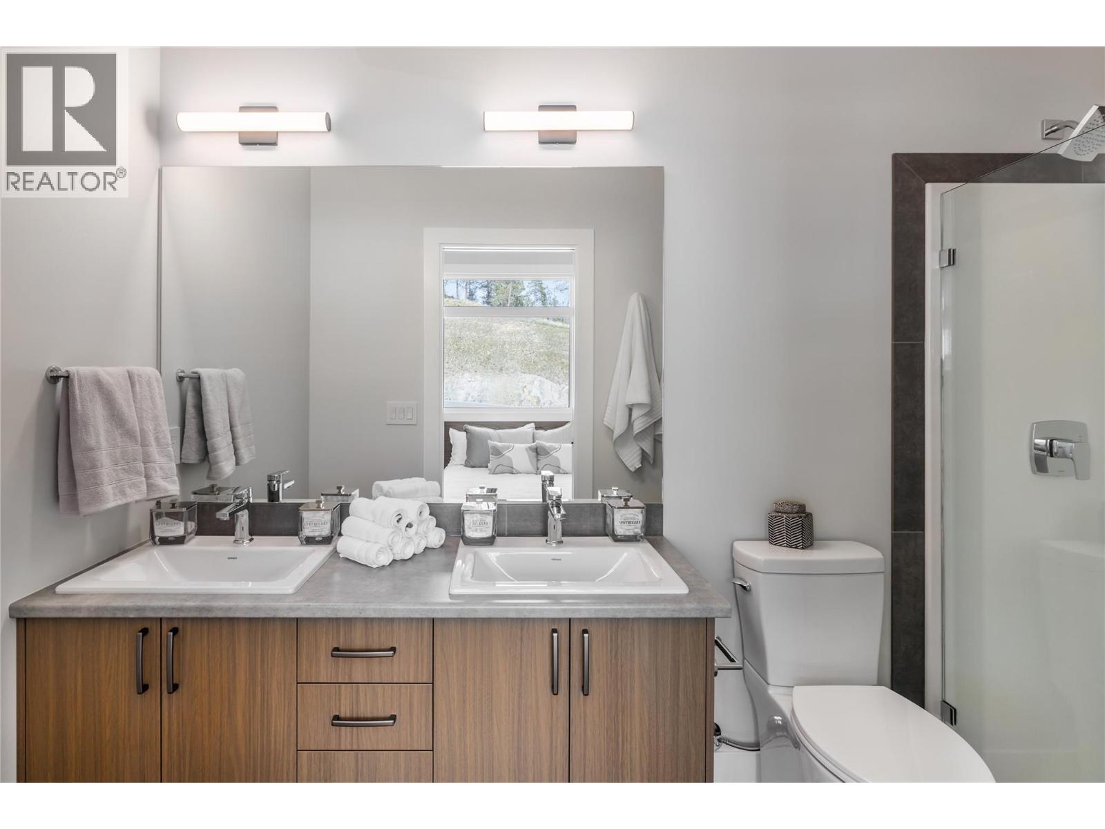 3425 Hilltown Drive Unit# 4, Kelowna, British Columbia V1V 2B5 - Photo 4 - 10389484